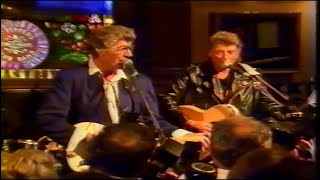 Johnny Hallyday  -  Blues Suede Shoes ( &amp; Carl Perkins )( Hard Rock Café, Paris )