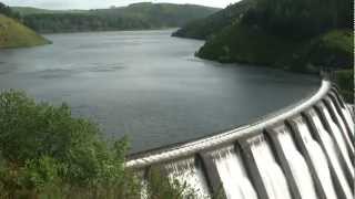 preview picture of video 'High waters around Llanidloes and Clywedog June 2012'