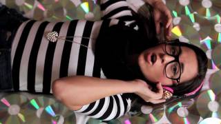 Gym Class Heroes ft. Adam Levine "Stereo Hearts" by Megan and Liz | MeganandLiz