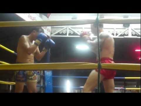 Brad Muay Thai Fight Thapae Stadium Chiang Mai