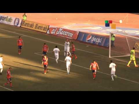 Video Gol: Diego Estrada 30´ - Comunicaciones 1-0 Xelajú,MC - Apertura 2016, Jornada 20