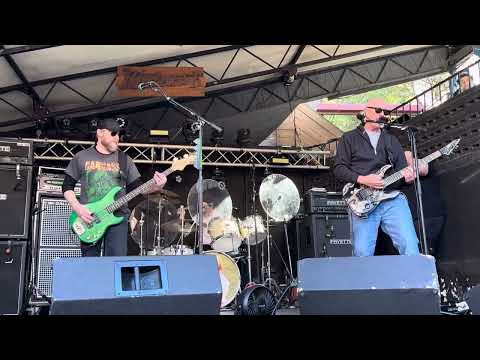 Helmet - Gun Fluf - Soundcheck, Austin TX