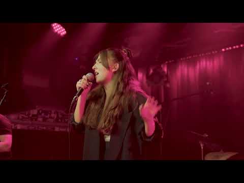 MILEN - Freier Fall (Live im Artheater)