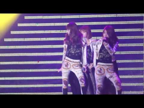 121103 롯데면세점 패밀리콘서트 포미닛(4minute) - 거울아거울아 현아 직캠
