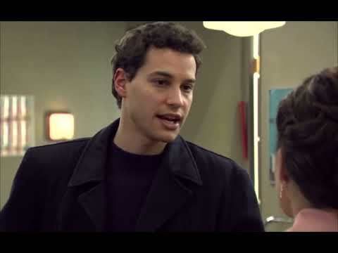 Amar C606 - Américo se entera de que han despedido a Lucía