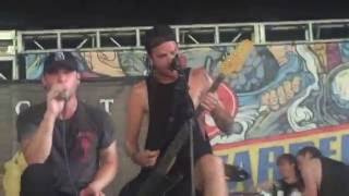 Secrets - Rise up (Warped Tour 2016, Columbia)