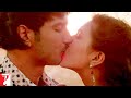 It Is Wrong To Kiss On The 1st Date Scene Shuddh Desi Romance Sushant Singh Rajput Parineeti