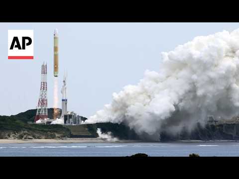 Japan's flagship H3 rocket returns to flight with debut of low-cost variant