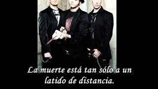 Oomph! - Der Tod ist nur ein Herzschlag entfern - Subtítulos al español