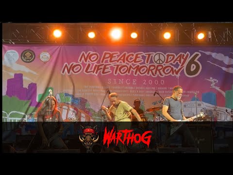 WRTHG - Teman Tapi Bangsat (live @sahid university jakarta)