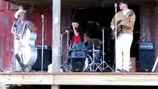 Miss Major &amp; her Minor Mood Swings - Salty Boogie (Little Jimmie Dickens)