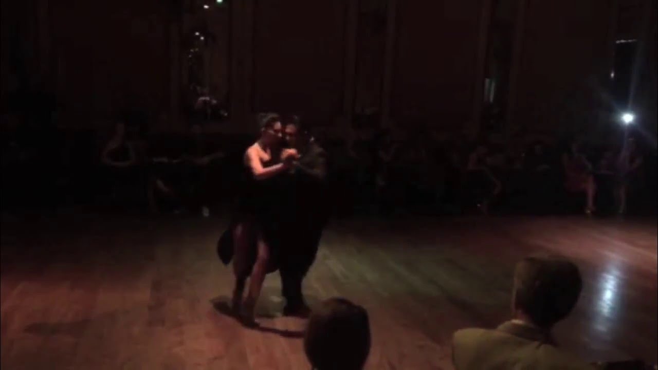 Francisco Forquera y Daiana Pujol bailan  "Chique"
