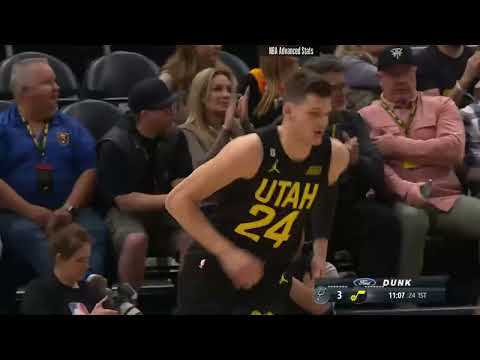 Kelly Olynyk - Guard-like Passing