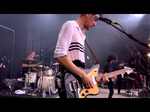 The 1975 - Chocolate (Glastonbury 2014)