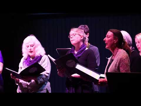 Enkelit - Aallotar (Tellu Turkka)