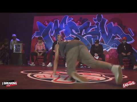 Conrad Vs Nabil - Footwork Finals - Massive Monkees Day 2022  - Pro Breaking Tour -  BNC