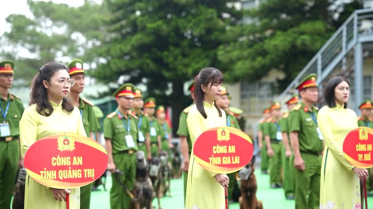 HƠN 60 “KHUYỂN BINH” TRANH TÀI TẠI HỘI THI CHÓ NGHIỆP VỤ