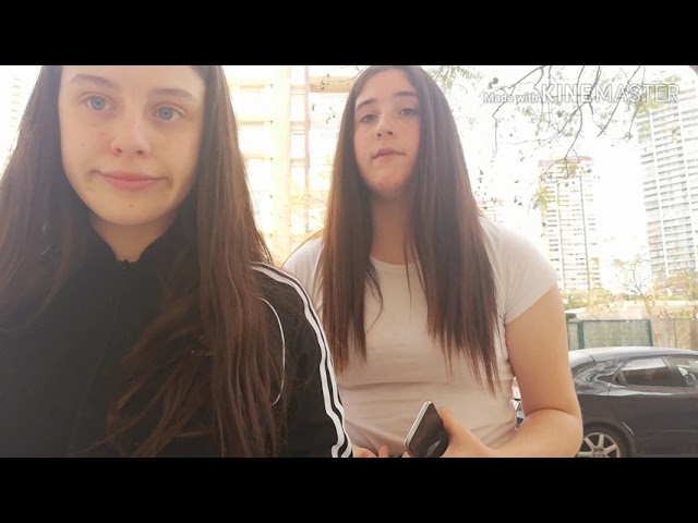 Vídeo relacionado con Xènia, #KeepCalm i fes un tuit (Llibres infantils i juvenils - Diversos)