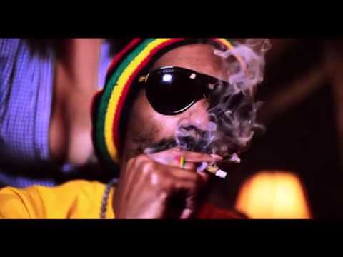 Dogg Pound Ft. E-40, Snoop Dogg & Kokane - What U Smokin On (Official Music Video)