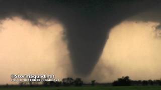 preview picture of video 'Twin tornadoes near Cherokee OK!  4/14/12 huge outbreak- StormSquad.net'