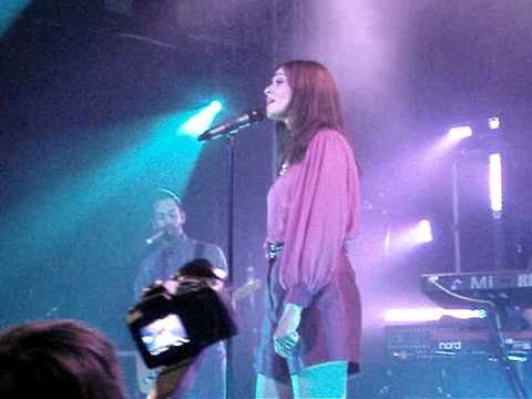 Sophie Ellis-Bextor - Today The Sun's On Us (Live at o2 Academy Islington)