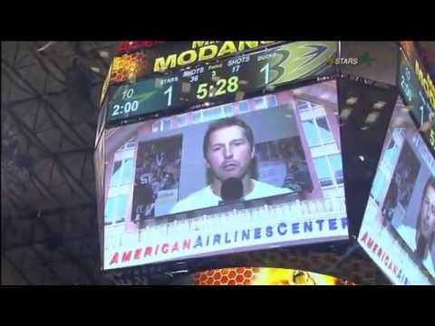Mike Modano Standing Ovation (April 8th, 2010)