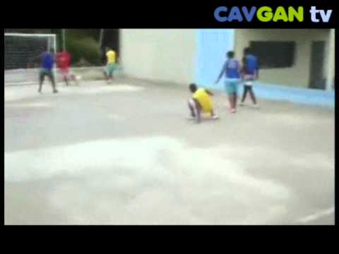 CAVGAN TV - He doesn´t stop, Street Soccer [www.cavgan.com]