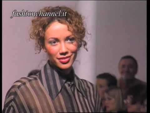 "Paul Costelloe" Autumn Winter 1994 1995 London 3 of 4 pret a porter woman by FashionChannel
