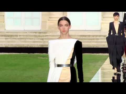 Givenchy Paris Haute Couture FW18-19