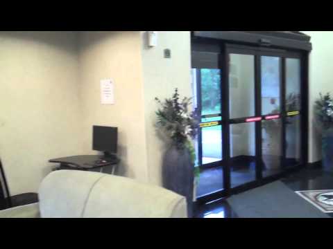 Quality Inn East Windsor, NJ Lobby with boarding pass computer