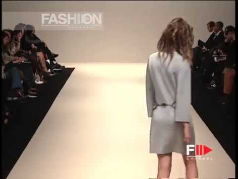 "Marina Spadafora" Autumn Winter 2001 2002 Milano 4 of 4 pret a porter by FashionChannel.mov