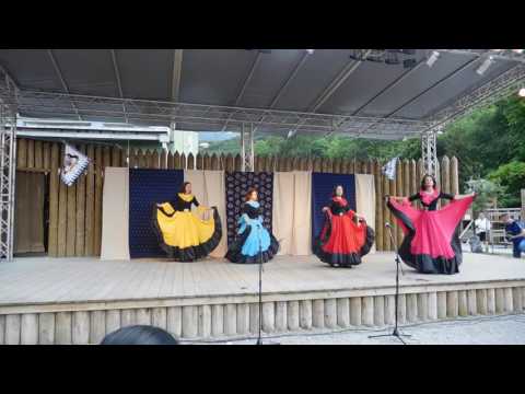 download lagu mp3 mp4 Ciganske Tance, download lagu Ciganske Tance gratis, unduh video klip Ciganske Tance