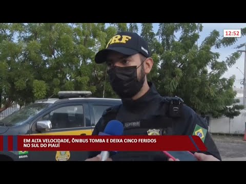 Ônibus tomba em alta velocidade e deixa cinco feridos no sul do Piauí 25 01 2022