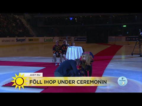 Hockeystjärnan skulle hyllas – föll ihop under ceremonin - Nyhetsmorgon (TV4)