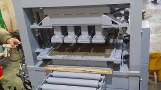 hydraulic brick maker