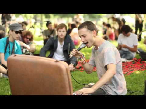 Doldrums - Song 2 [Live in Bellwoods NXNE picnic 2011] (Day 2)