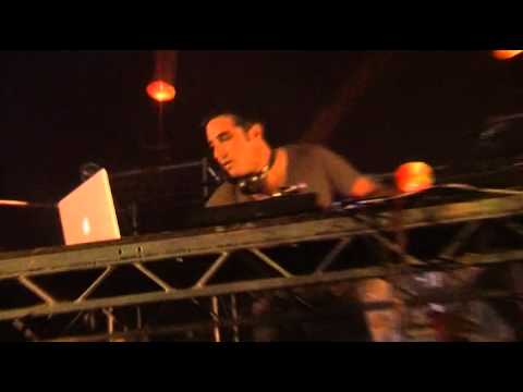 DJ Yoda // Kendal Calling 2010