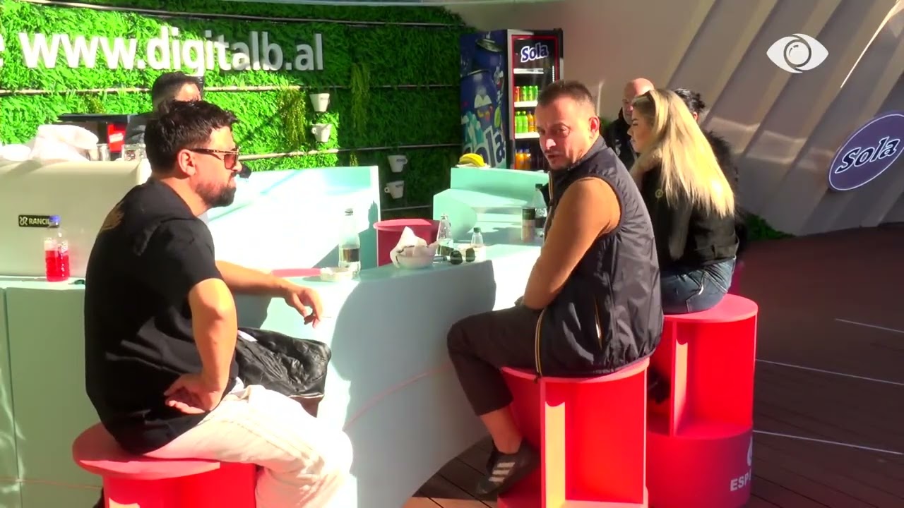 E dashura ose i dashuri janë vetëm për të…/ Lore i drejtohet Senos