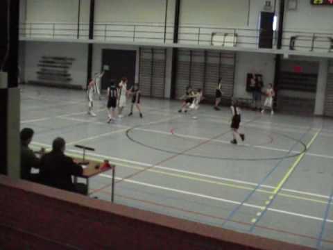 Basketwedstrijd Bree-Heusden 7/3/2009, deel4/6 - nog 10' met achterstand 29-24