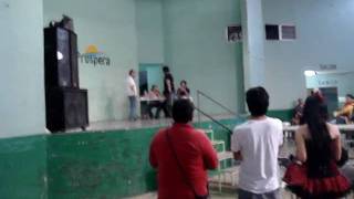 Ganador del concurso de karaoke