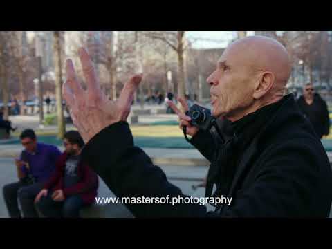 JOEL MEYEROWITZ AT GROUND ZERO - AFTERMATH