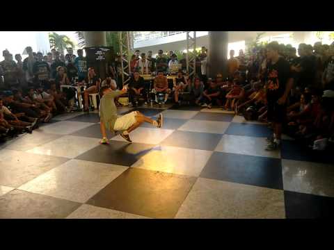 FCH2 2015 - Bboy Grilin Vs Bboy Dynck (1/16)