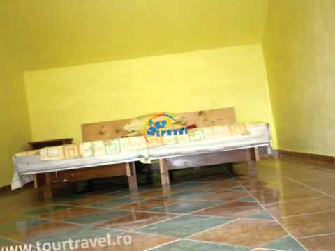 download lagu mp3 mp4 Camping La Meduza Vama Veche, download lagu Camping La Meduza Vama Veche gratis, unduh video klip Camping La Meduza Vama Veche