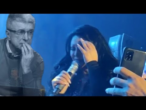 Dragana Mirković na sceni saznala da je umro Saša Popović - slomila se pred publikom