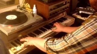 Video thumbnail for Wurlitzer 120 electric piano by Kid Andersen