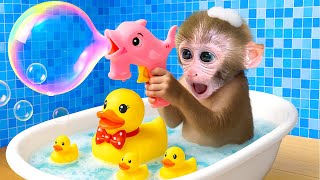 Download lagu Bebé Mono BonBon crea grandes bolas de arcoíris y corre con el patito adorable - Mono HT Esp mp3 Download lagu Bebé Mono BonBon crea grandes bolas de arcoíris y corre con el patito adorable - Mono HT Esp mp3