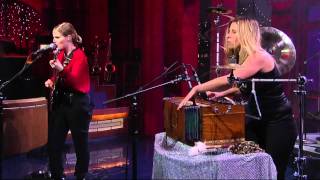 ANNA CALVI  &quot;Desire&quot;  - Live on David Letterman Show 07 27 2011.mp4