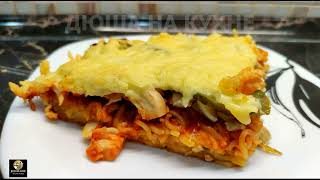 Пицца в духовке из лапши быстрого приготовления. Необычно но вкусно. Рецепт пиццы. #рецепт #рецепты