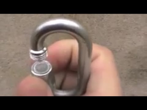 Carabiner type Q ("Maillon)