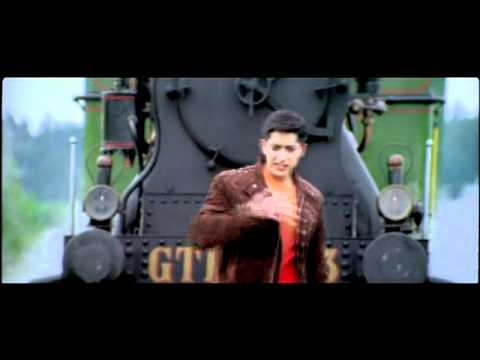 Aage Aage Chahat Chali-Chand Sa Roshan Chehra